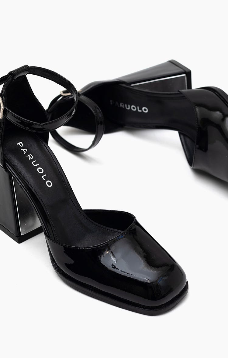 Stiletto Winehouse