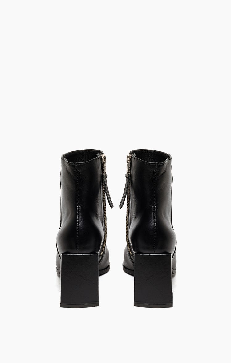 Bota Lucid