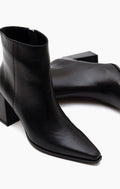 Bota Lucid