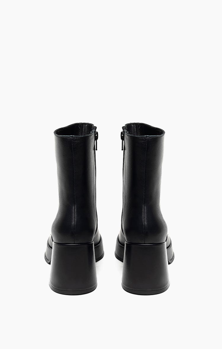 Bota Julie