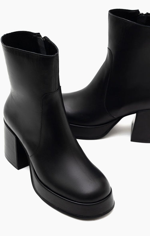 Bota Julie