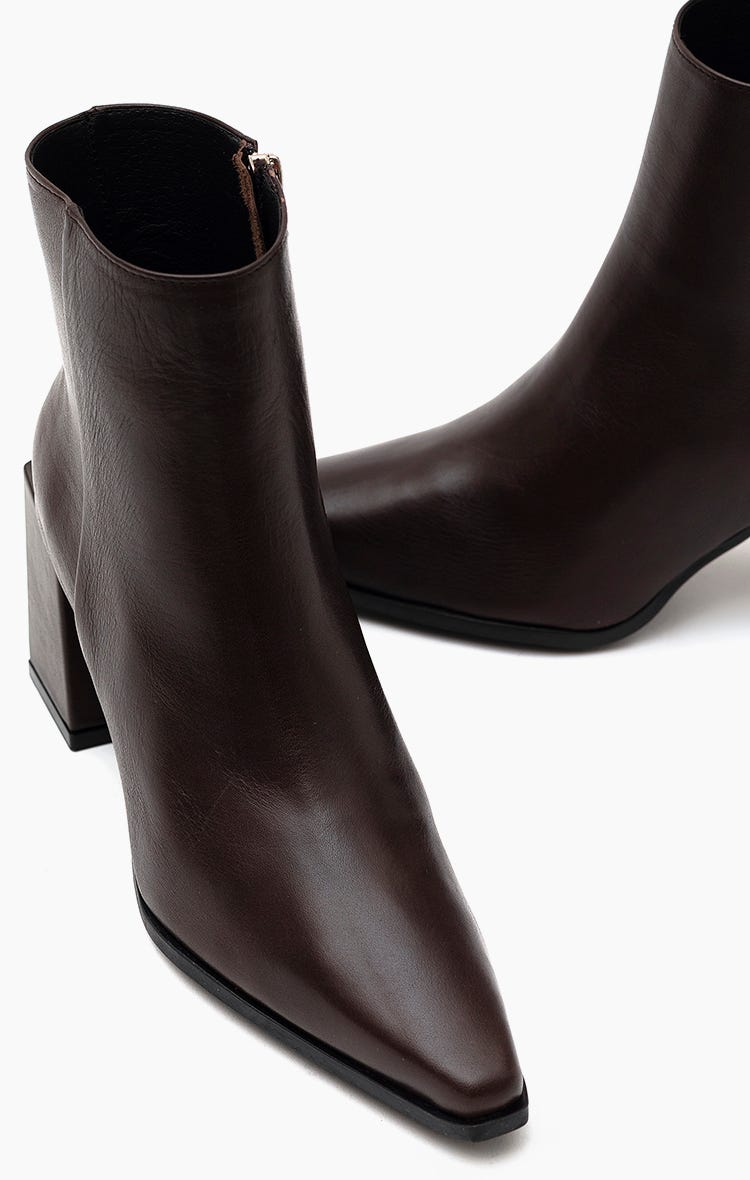 Bota Lucid