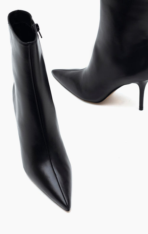 Bota Fausse