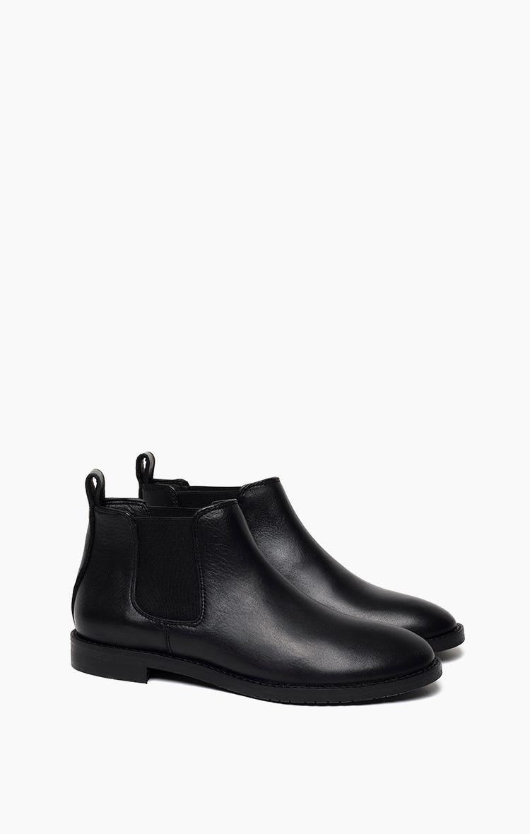 Bota Ravenscroft