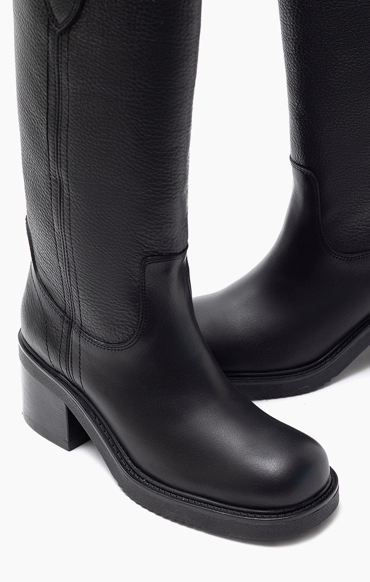 Bota Sorell