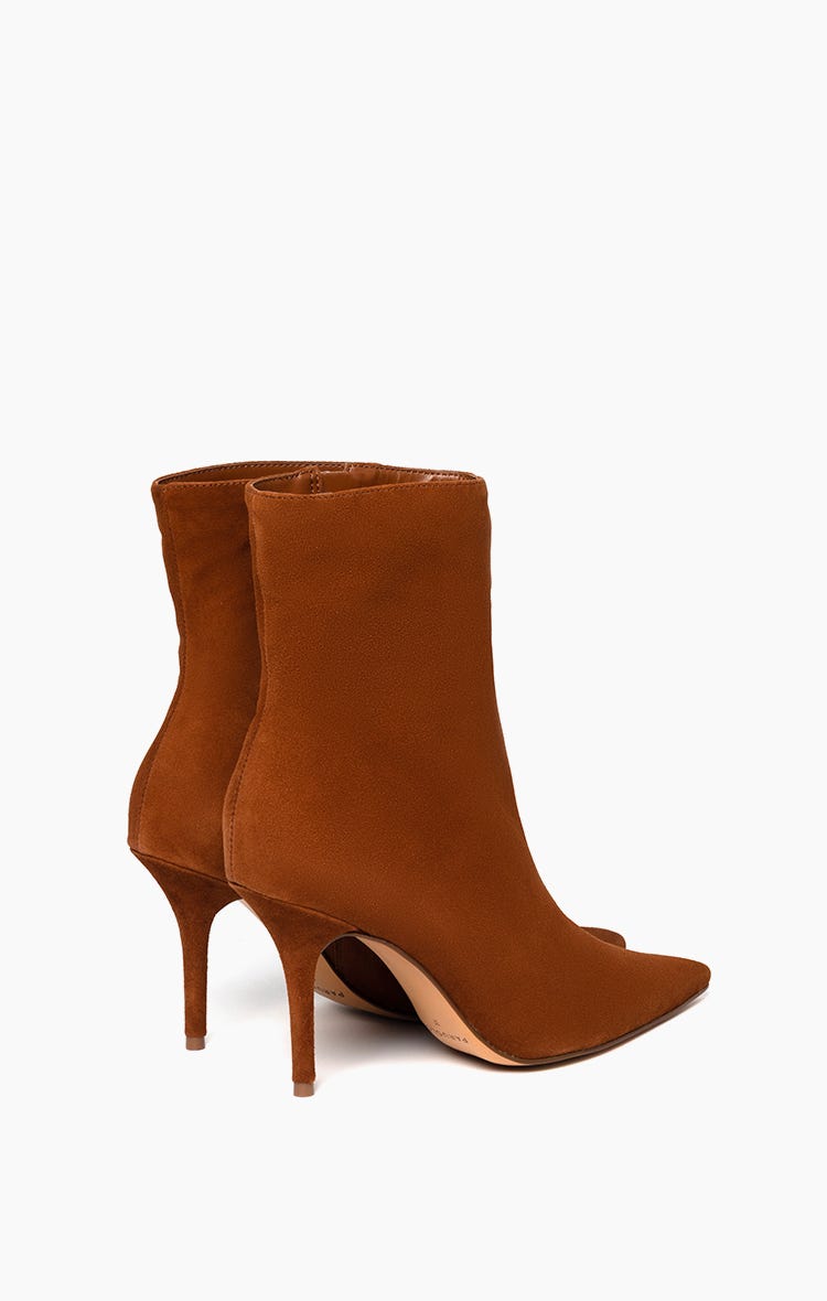 Bota Fausse