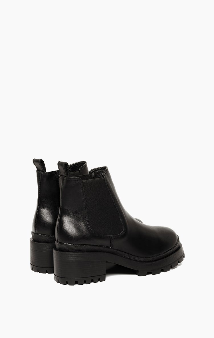 Bota Everett